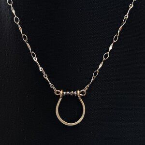 Beautiful dainty horseshoe necklace!